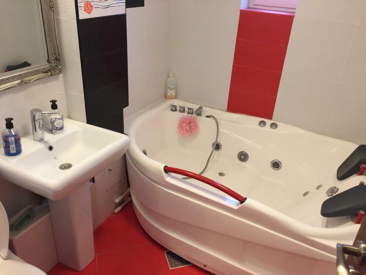 Apartament Tomis Nord 3 Camere 康斯坦察 外观 照片